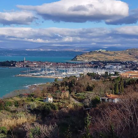 Apartmaji Soncek Izola Esterno foto
