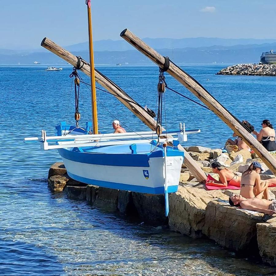 Apartmaji Soncek Izola Esterno foto