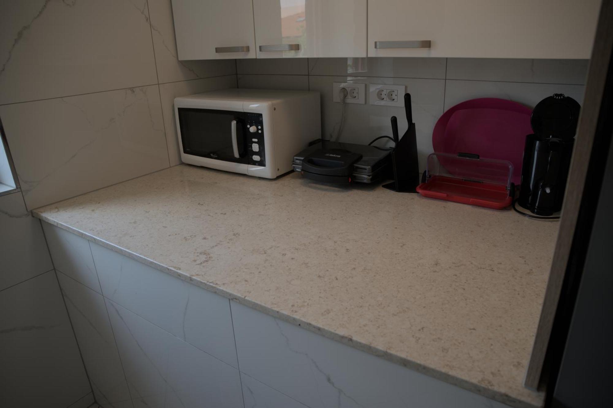 Apartmaji Soncek Izola Esterno foto