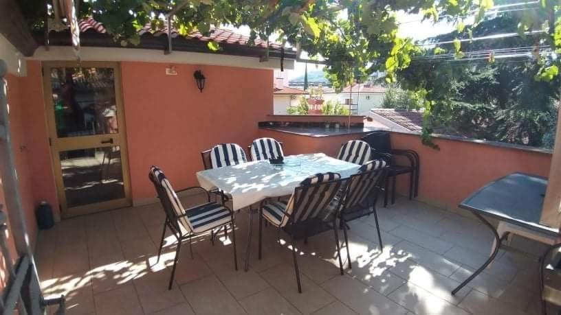 Apartmaji Soncek Izola Esterno foto