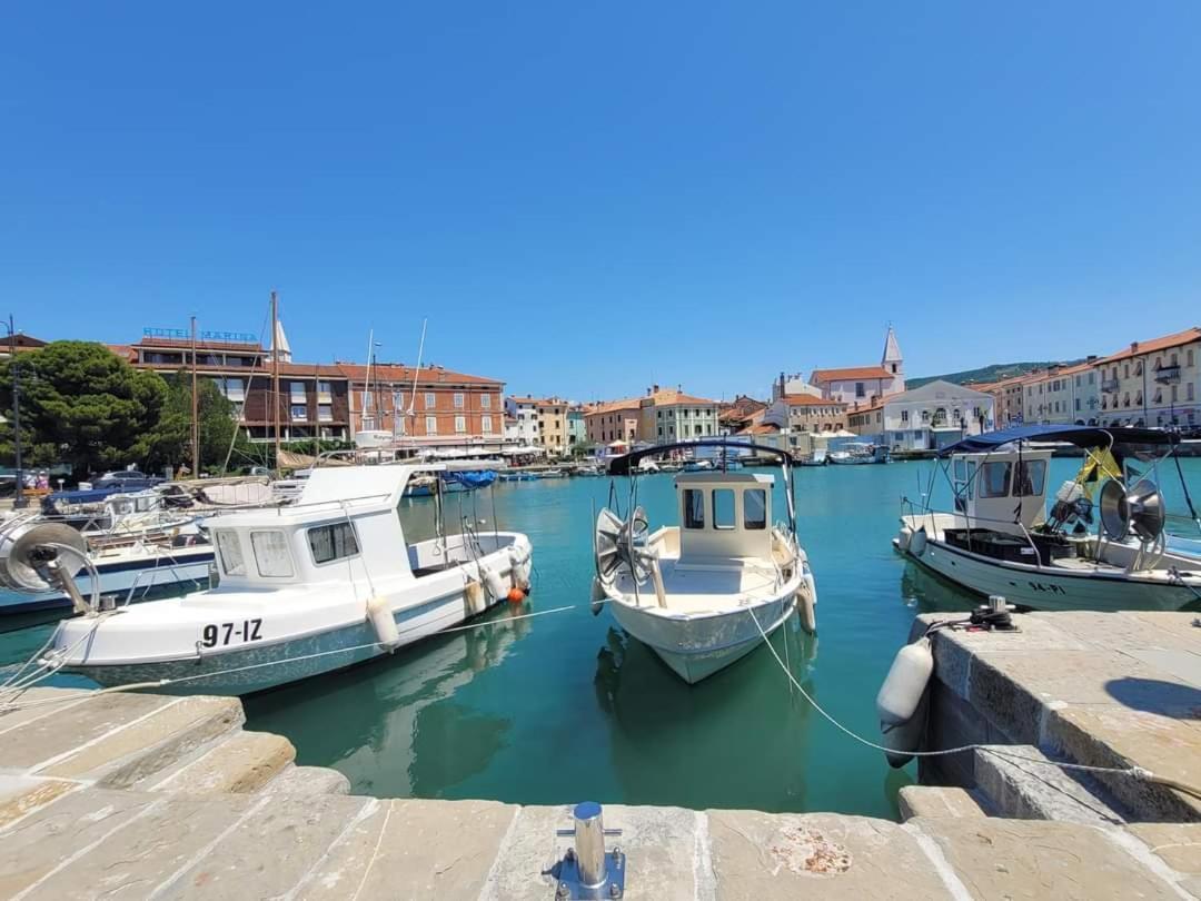 Apartmaji Soncek Izola Esterno foto