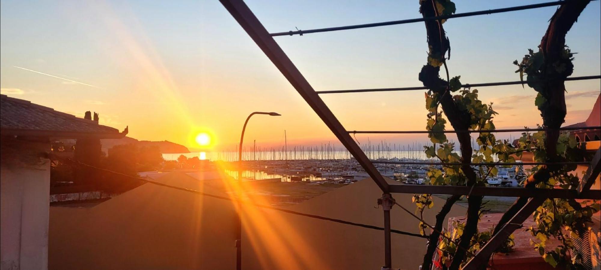 Apartmaji Soncek Izola Esterno foto