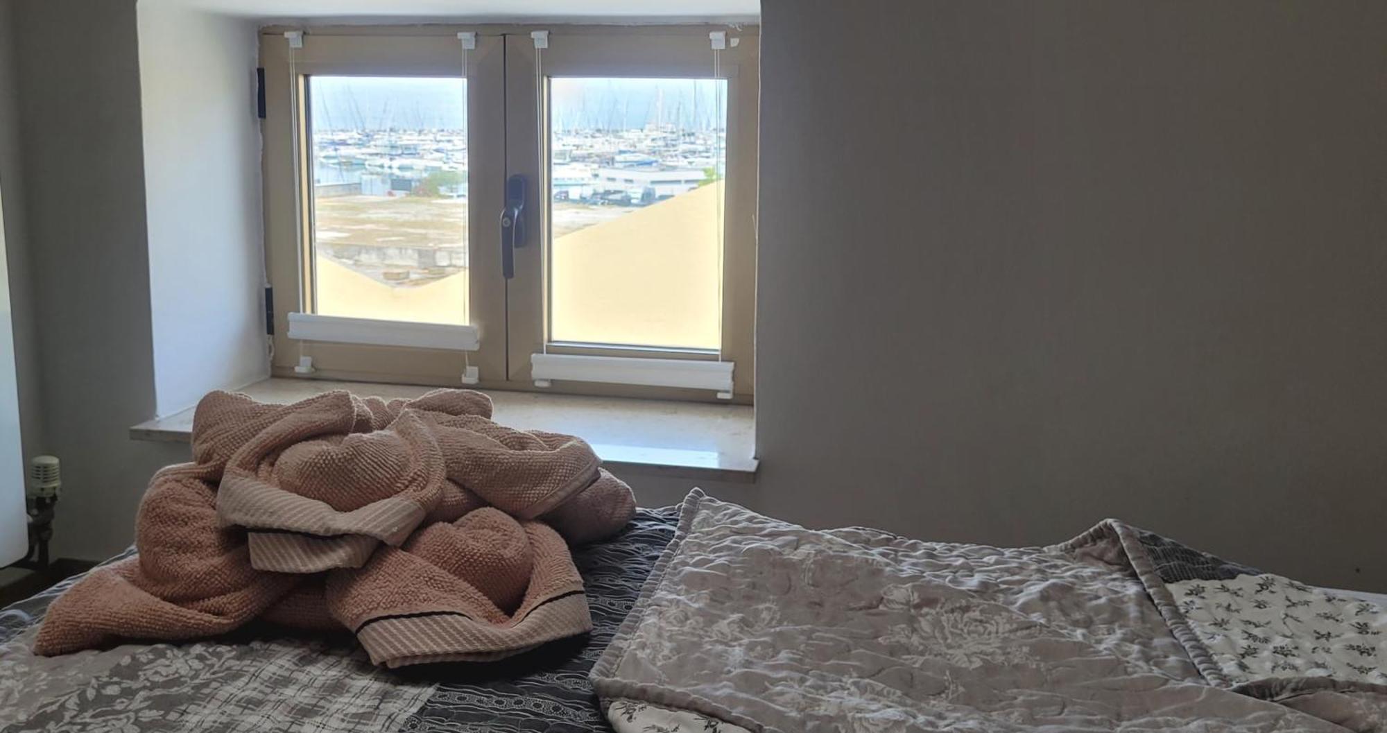 Apartmaji Soncek Izola Esterno foto