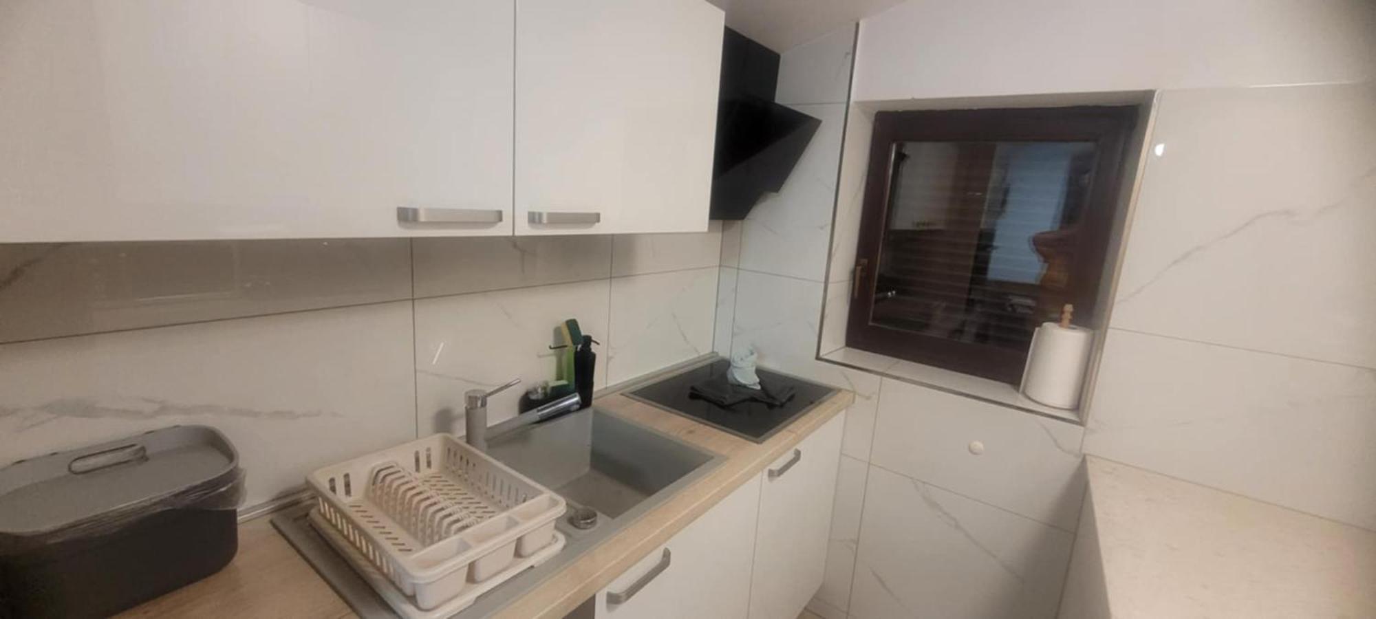 Apartmaji Soncek Izola Esterno foto