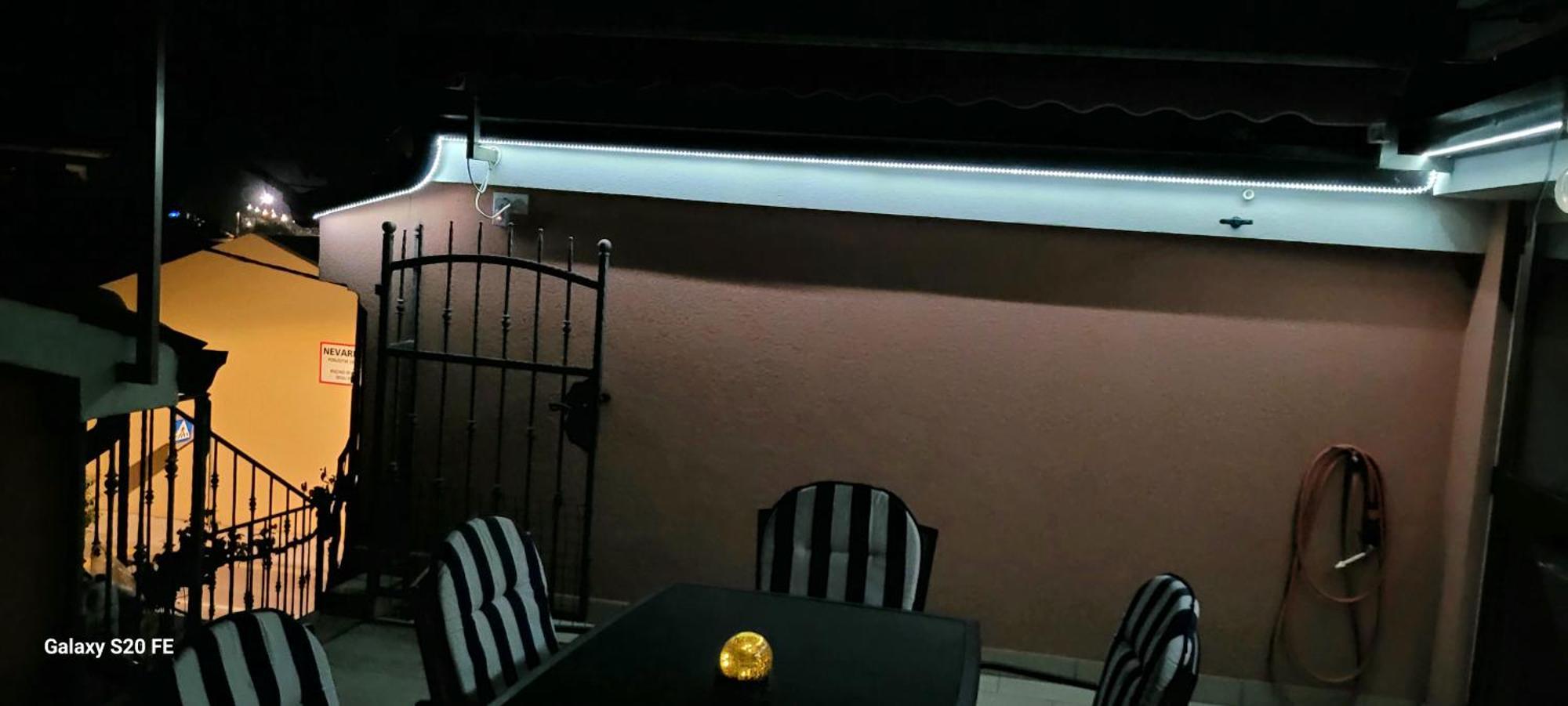 Apartmaji Soncek Izola Esterno foto